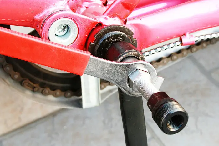 1set-Bottom-Bracket-Spindle-Remover-Repair-Crankset-Crank-Wrench-Handle-Puller-Remover-Repair-Tool-Red-Bicycle (2)