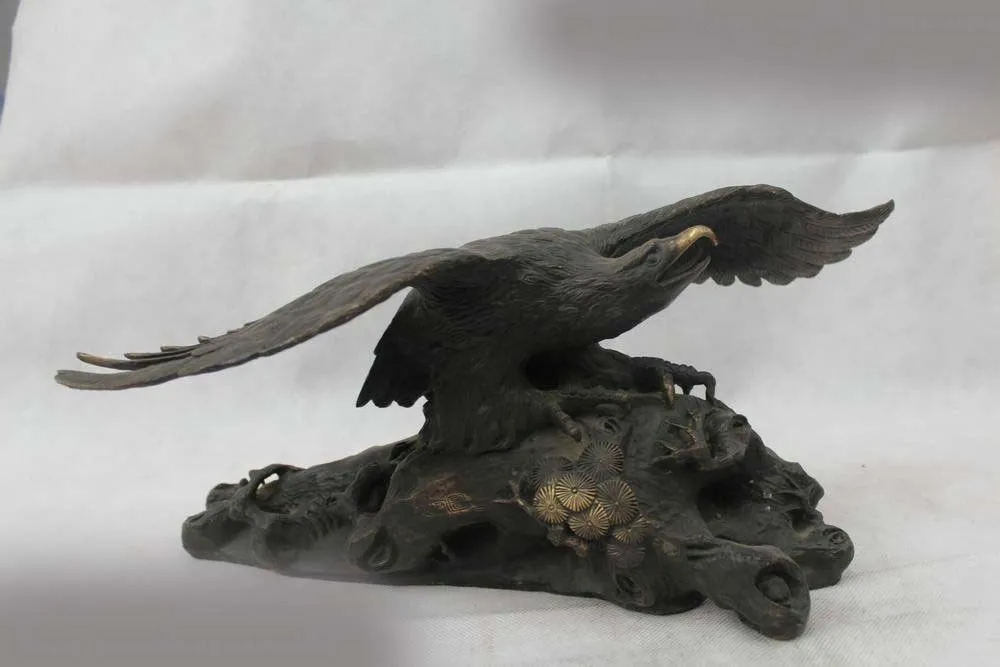 

7"Chinese Fengshui Bronze king of birds Eagle Hawk Animal sculpture Statue DSD66