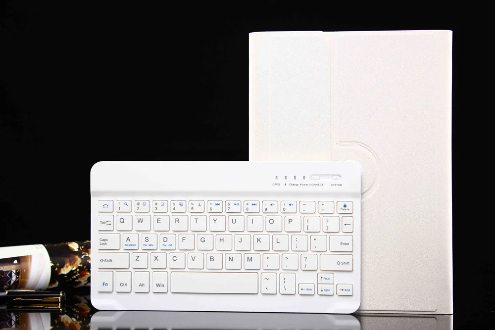 iPad-Air-2-Rotating-Backlit-keyboard-n8