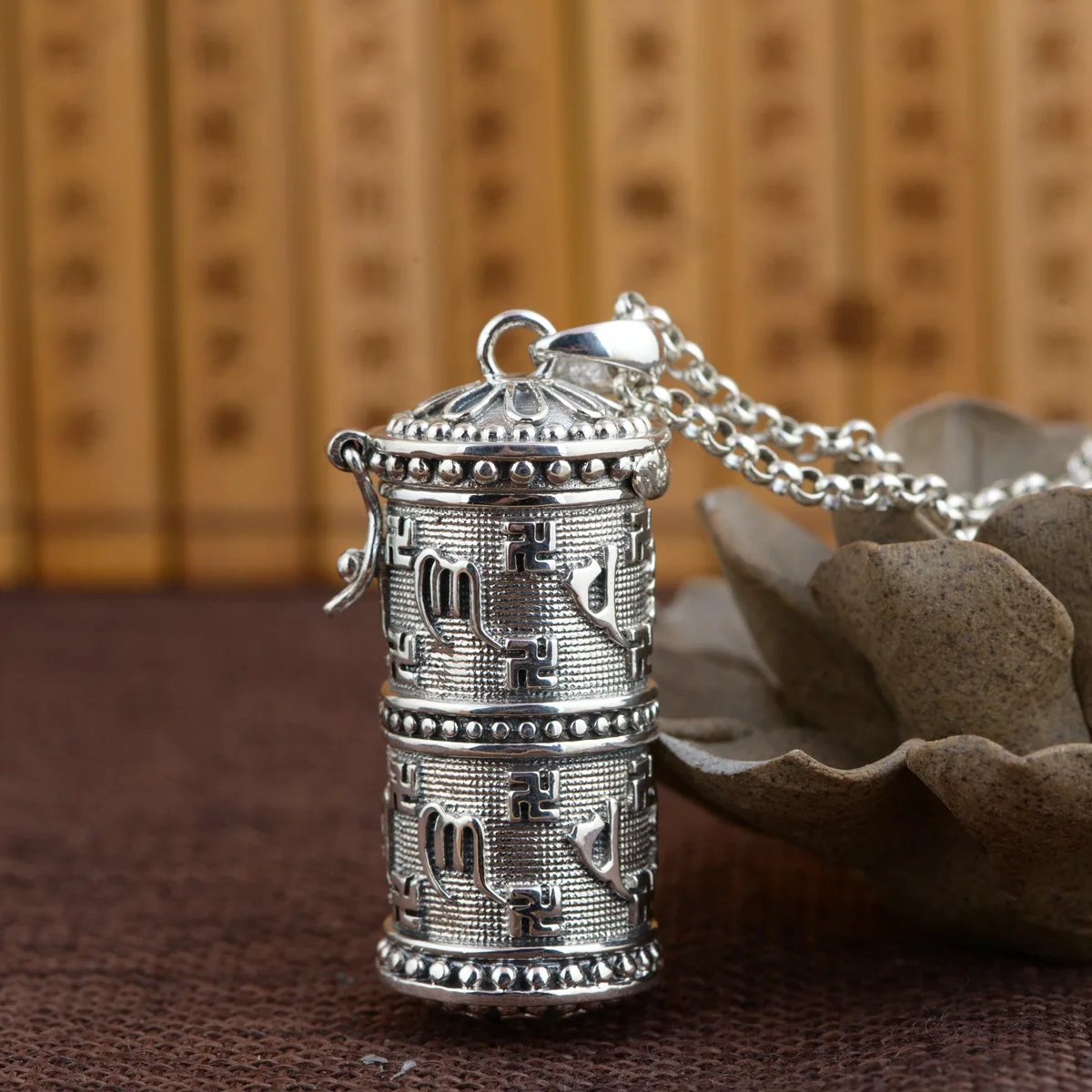 

S925 silver antique process Mantra ga black box of pendant Six words Thai silver wholesale