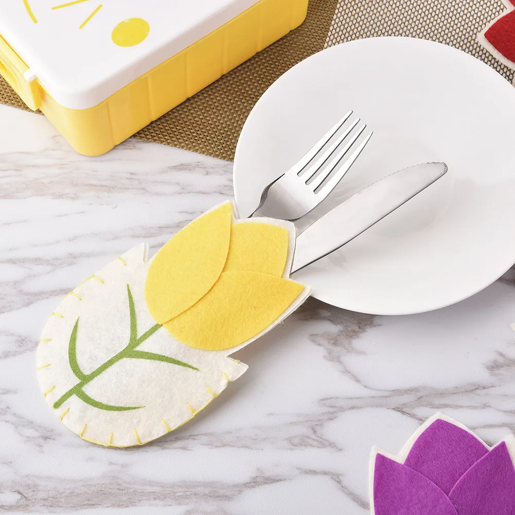

Wholesale 4PCS Lily Knife Fork Bags Easter Flowers Pouch Pocket Knife Fork Holder Bags Tableware Decorations Party DIY Ornament