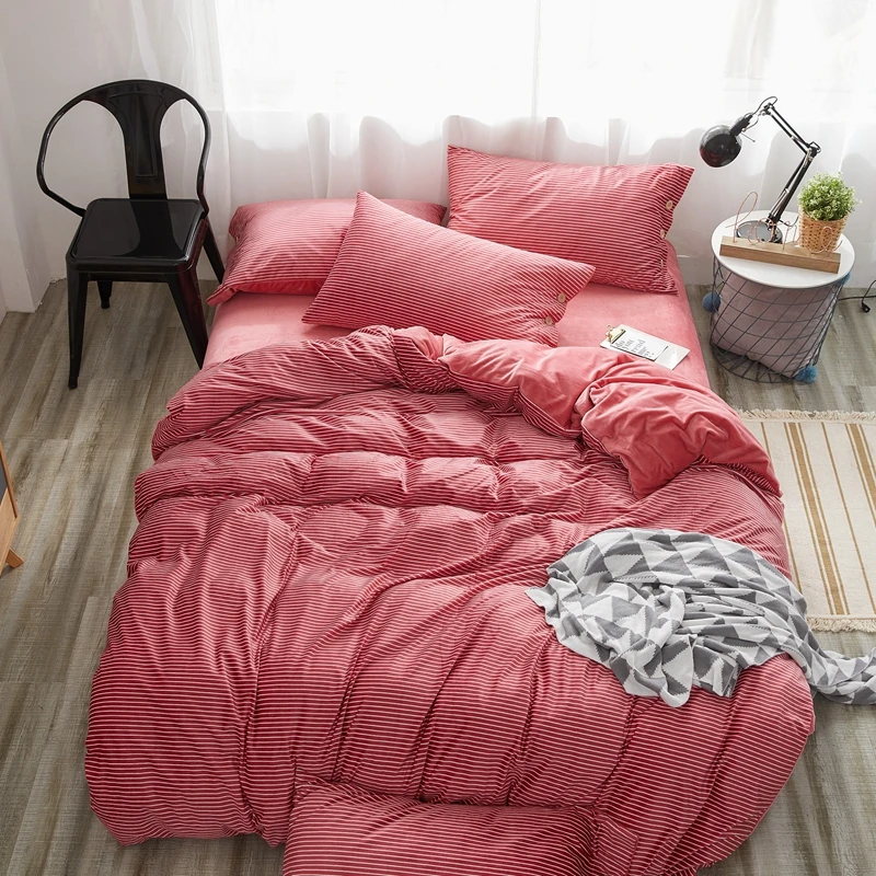 Queen Bed Cover Stripe Red Velvet Bedding Girl Bed Set Winter Queen Bedding Duvet Cover Zipper