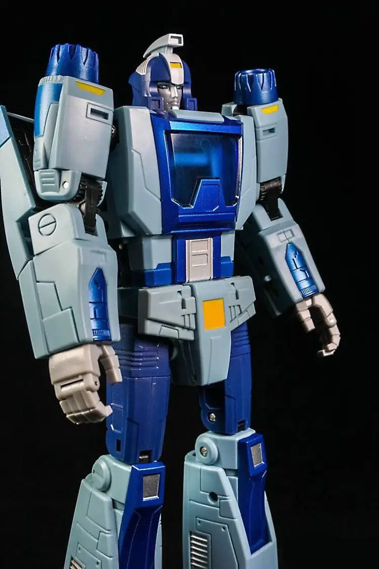 

Unique Toys UT Y-02 Buzzing Blurr MP Masterpiece Transformation Action Figure