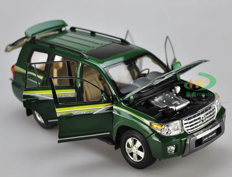 1:18 весы Toyota Land Cruiser LC200 зеленая литая под давлением модель автомобиля SUV игрушки для коллекции подарков оригинальная коробка