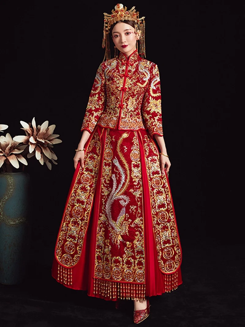 China Wedding Dresses Shiny Embroidery 