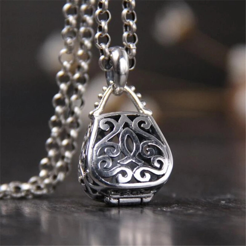 

Wholesale Vintage Unique Bag Box Shape Carved Locket Pendant 925 Sterling Silver Pendant For Long Chain Necklace Feb14