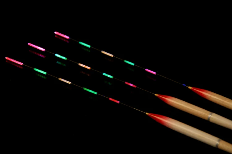 

On Light Glow Stick Float Electronic Night Fishing Chemical Fluorescent Rod Clip balsa wood with battery free