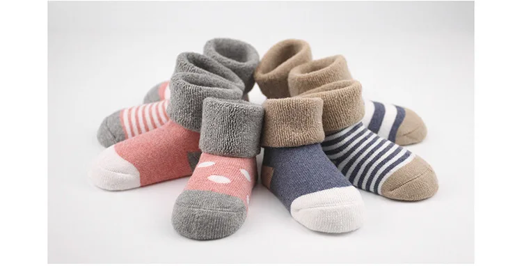 4108983775_2133638883