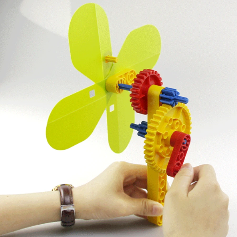 

Hand Fan Rotate Gears Building Blocks Toys For Kids Creative DIY Building Assembling Early Children's Science Educational Toys