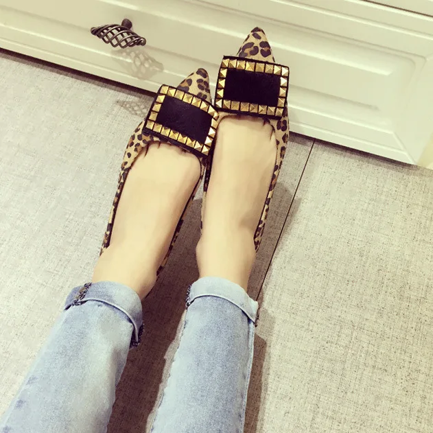 

Leopard Ladies Flats Party Dress Sexy Rivets Women Slip On Show Square Buckle Zapatos Mujers Hot Woman Flat Shoes Pointed Toe