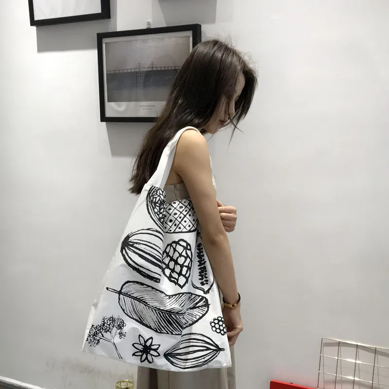 

2019 New Canvas Tote Bag Eco Shopping Bag Daily Use Foldable Handbag Large Capacity Plant Canvas Tote for Women Female