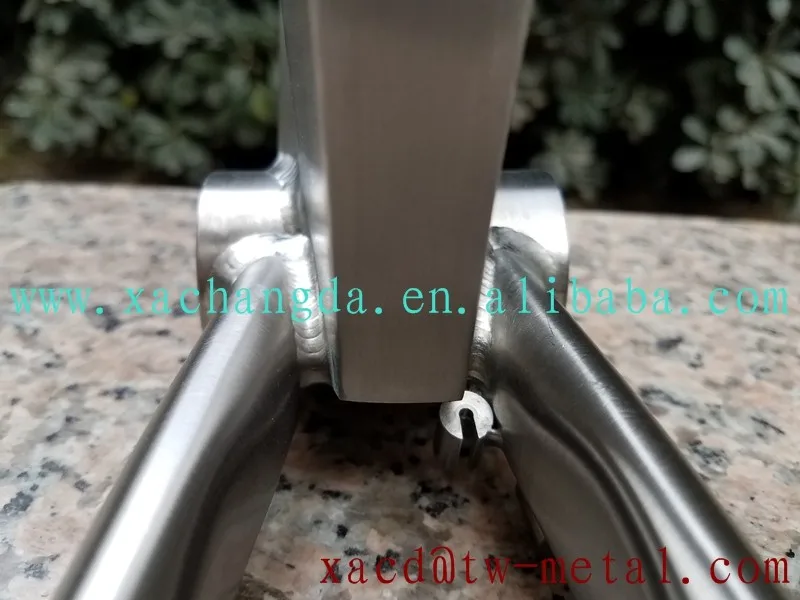 Discount Titanium blade bicycle frame chinese Ti Time Trial bicycle frame Custom Titanium 700C road bike frame 17