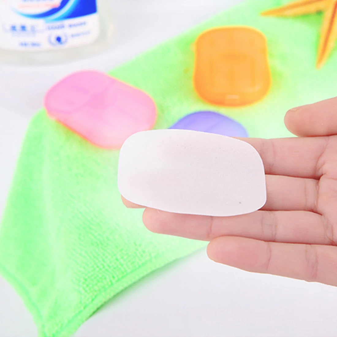 Random 20pcs Disposable Boxed Soap Paper Travel Portable Outdoor Hand Washing Cleaning Scented Slice Sheets Mini Paper Soap