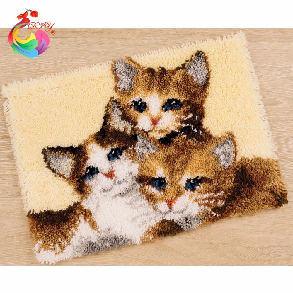 Hook Rug Kit DIY Unfinished Crocheting Yarn Mat Latch Hook Rug Kit