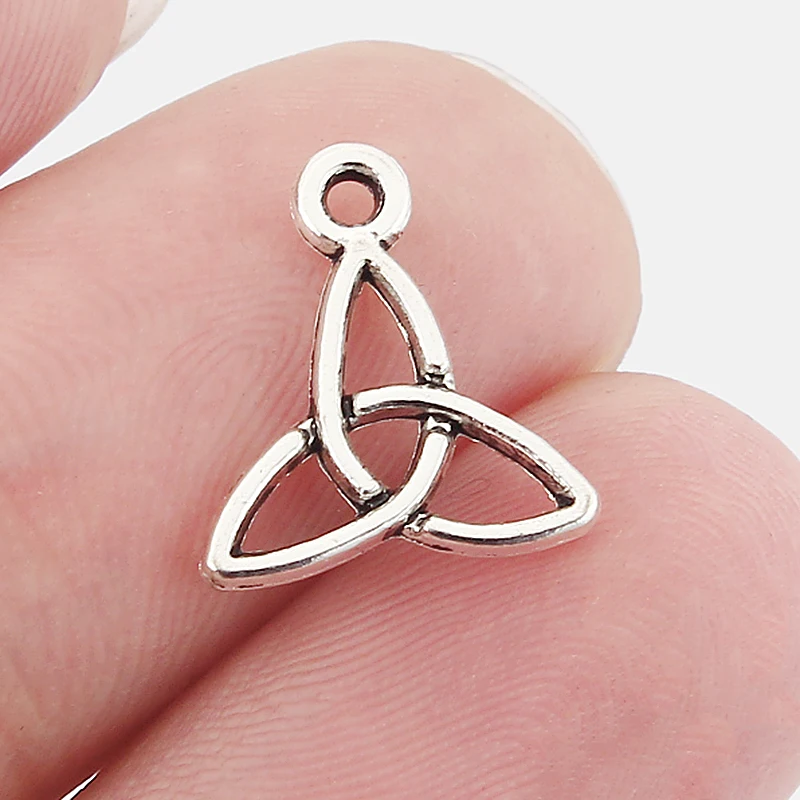 30pcs Antique Silver Keltic Knot Triquetra Charms Pendants Pagan Wiccan