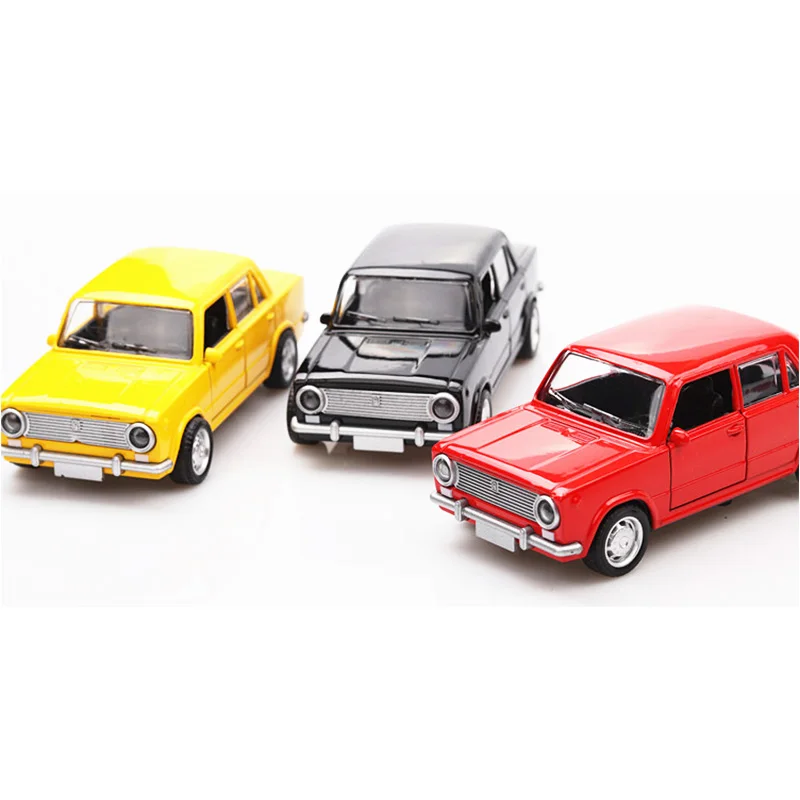  3 Colors High Simulation LADA 1:36 Alloy Car Model Russian Diecast Vintage Metal Car Castings Colle