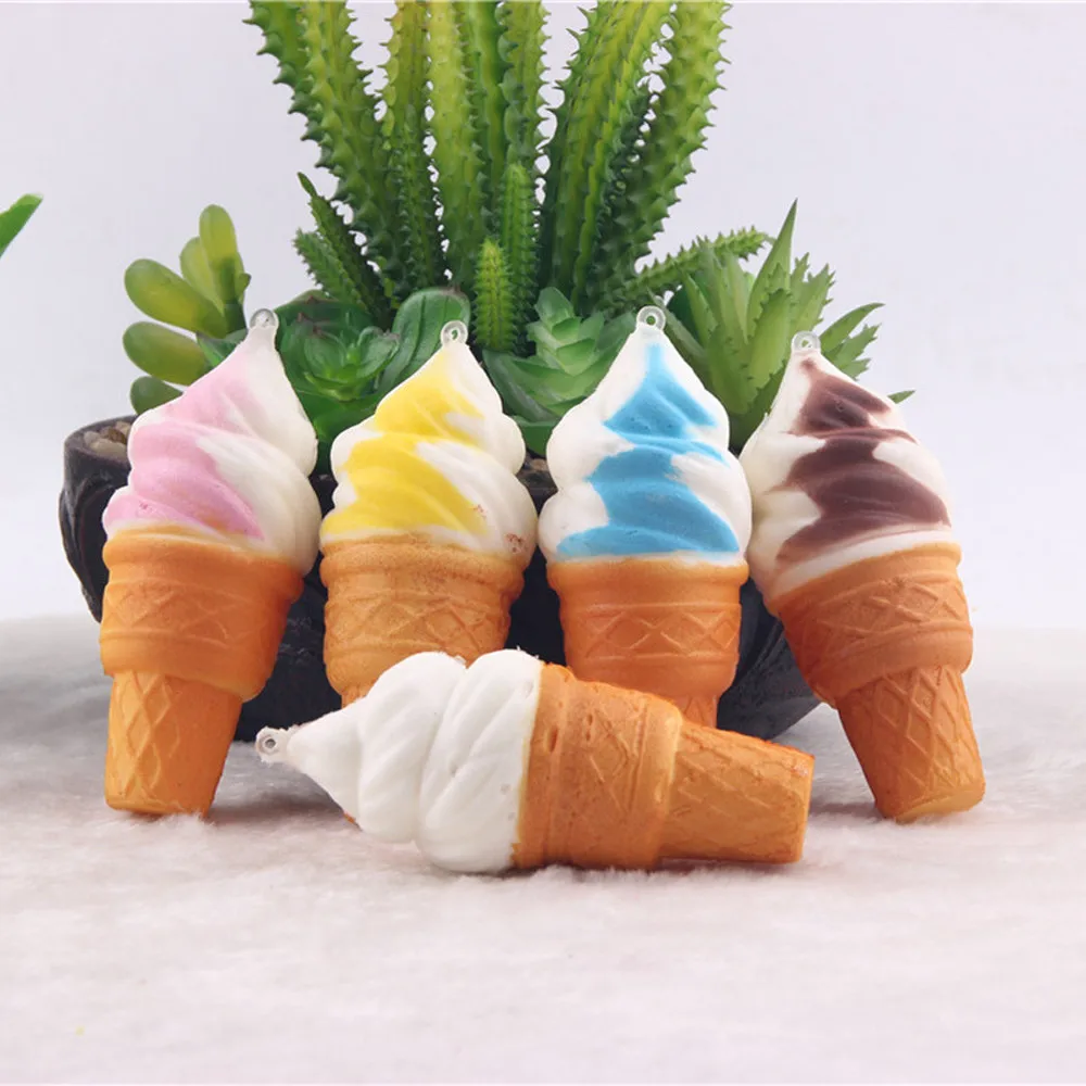 Comprimere Giocattoli Colorful Ice Cream Torta di Simulazione Lento Aumento Alleviare Lo Stress Cellulare Cinghie Pane Giocattoli per I Bambini Del Bambino Del Regalo Del Partito