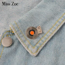 Виниловый проигрыватель эмалированная булавка винтажный значок нагрудный знак брошь джинсовая рубашка сумка мультфильм музыка ювелирные изделия подарок для друзей