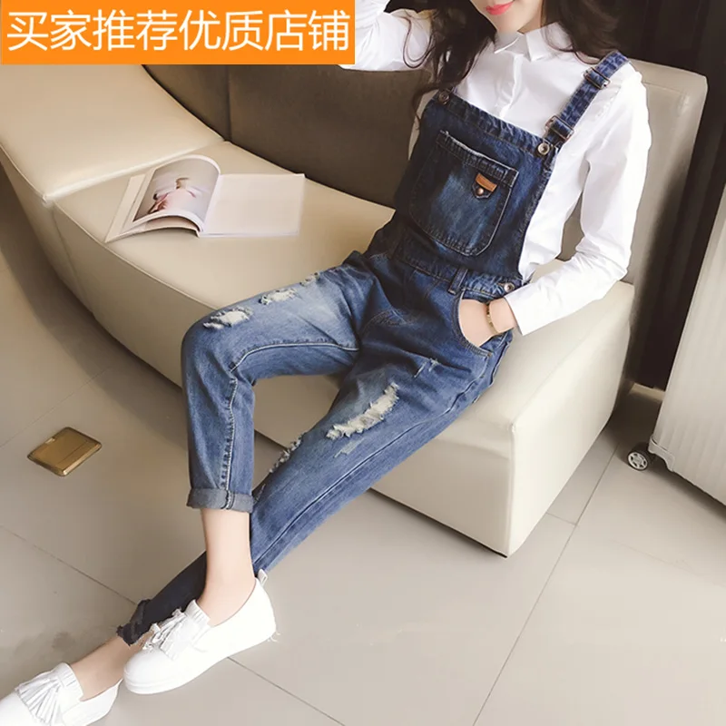 

The large size of the big yard dress is 200 jins of the jeans with a loose pair of jeans