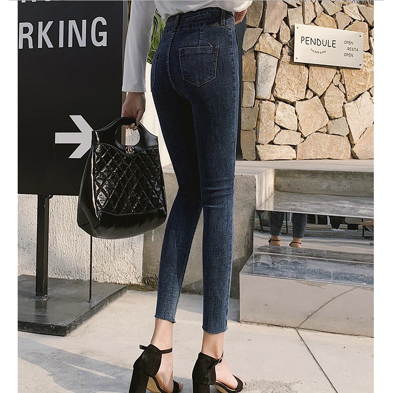 Супер женские узкие джинсы стрейч джинсы Высокая талия карандаш джинсы для женщин прикладом на бедрах и пуговицах эластичные пуш-ап
