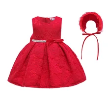 Новое Стильное платье для маленьких девочек, детское хлопковое кружевное крестильное платье с подкладкой и шляпой, официальная одежда для девочек на первый день рождения