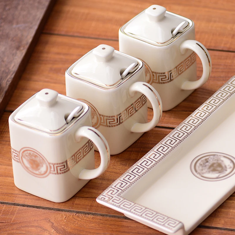 

3 pieces seasoning pot with tray Ceramic Salt tank Sauce bowl Seasoning bottle Castor Table flavouring bottle Kitchen supplies