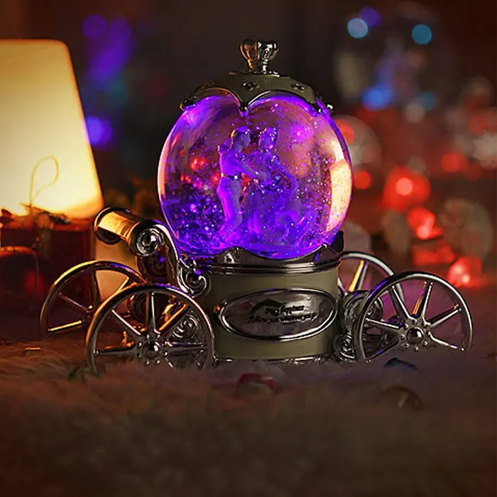 

19*16CM Carriage princess Lover Snow Globes Glass Music Box Home Decoration Wedding Birthday Christmas New Year Gifts