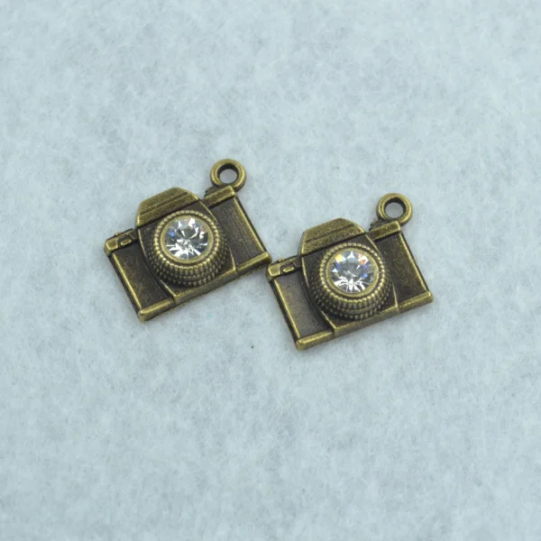 

DIY jewelry accessories 50pcs/lot metal antique bronze charms floating 3D rhinestone camera pendant fit making necklace Z42331