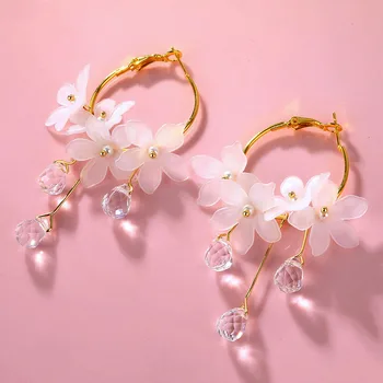 

IPARAM Fashion Korean Flower Drop Earrings for Women White Acrylic Drops Temperament Earrings Brinco Jewelry Wholesale Jewelry