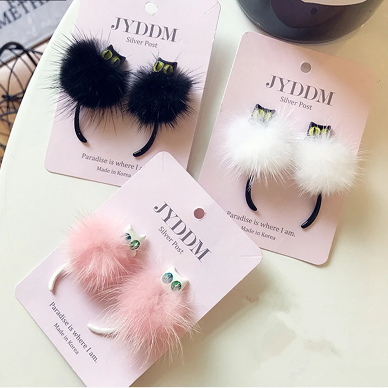

2017 Autumn and Winter Style Women's Earring Mink Fur Pom Pom Ball Lovely Cat Stud Earrings