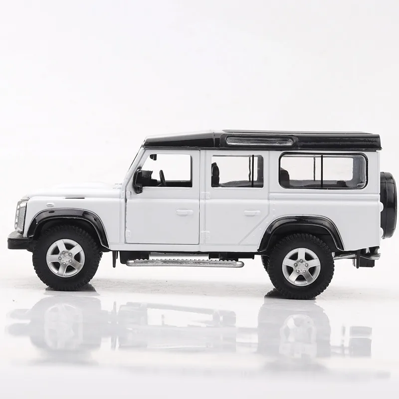 1/36 DieCasts модель серии L Defender 13,5 см сплав автомобиль игрушки# Ch554006 с открывающимися дверцами оттяните назад и вернуть мощность - Цвет: White