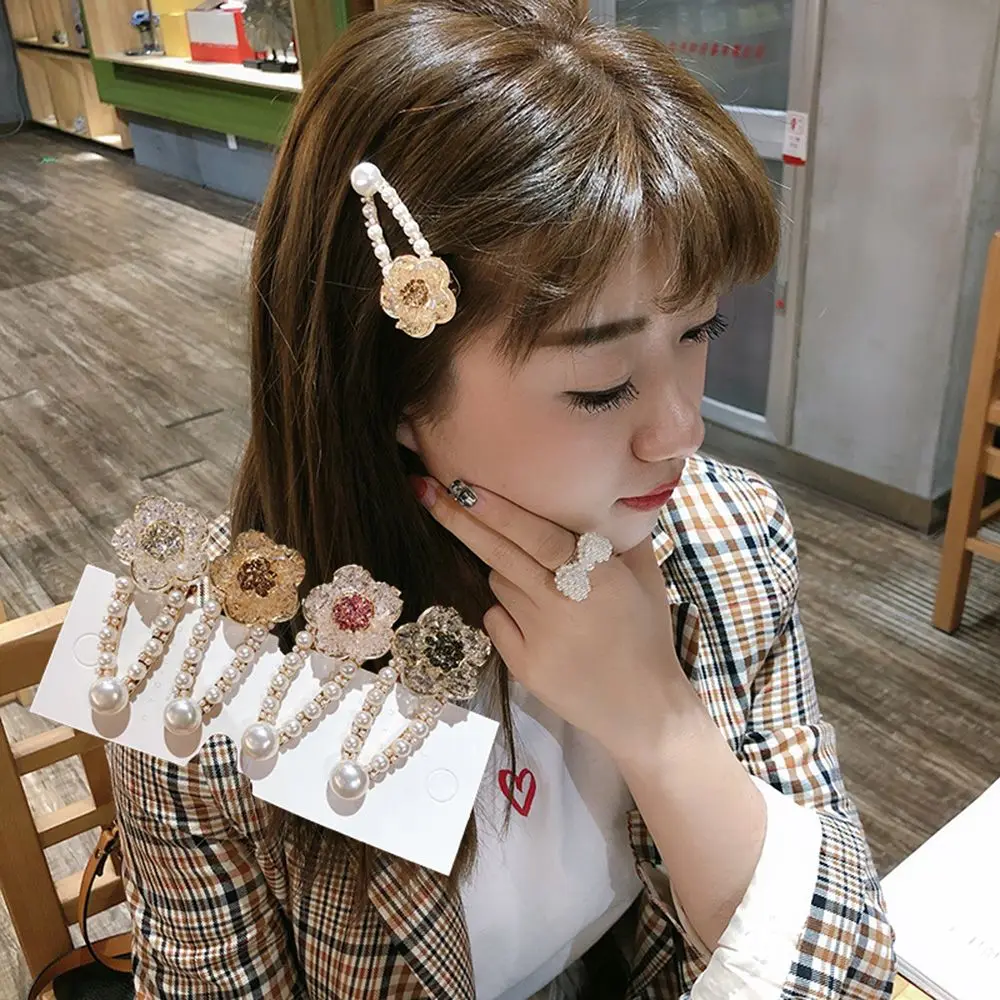 

2019 New Fashion Pearl Hair Clip Women Elegant Crystal Flower Alloy Snap Barrette Stick Hairpin Hair Accessories for GIrls