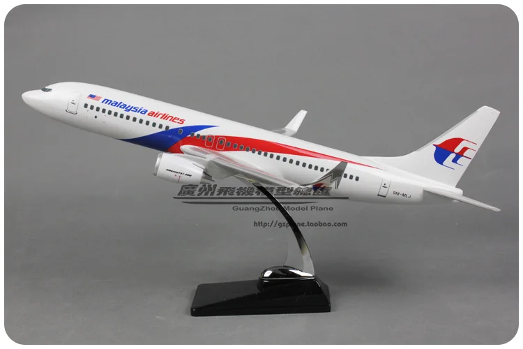 Brand New 1/84 Scale Airplane Model Toys MALAYSIA AIRLINES Boeing B737