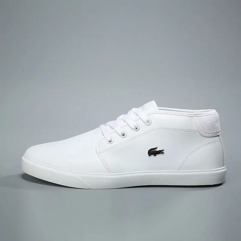 Men Sport Shoes Mid Sneakers For Man Anti-slip Male Summer Men's light Breathable Skateboarding Shoes for Man size 40-44
