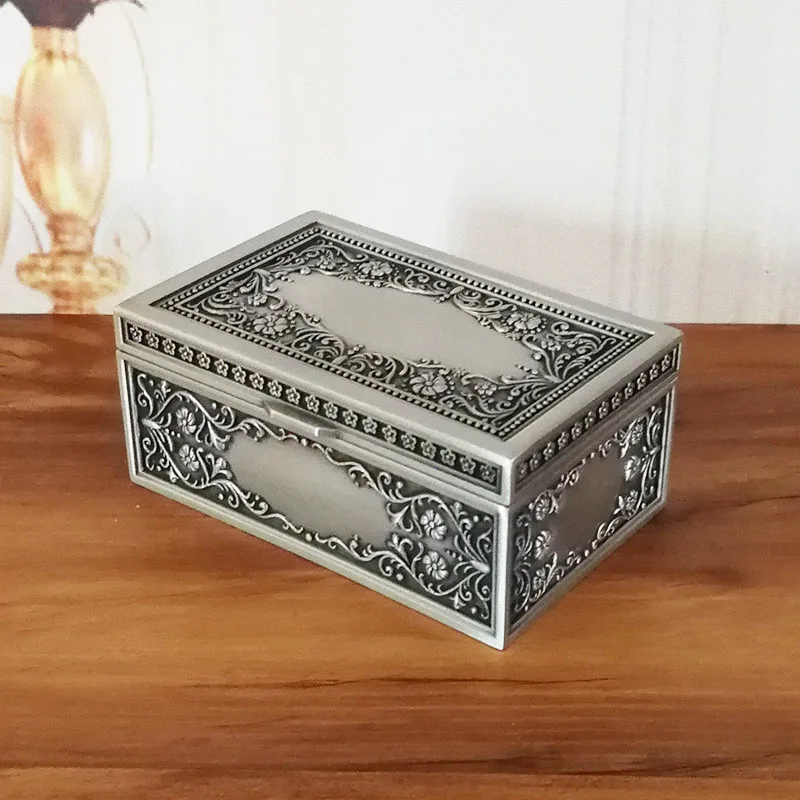 

Size S Vintage Jewelry Box Trinket Case Metal Box Necklace Bracelet Rings Gift Storage Box Home Decoration Art Craft