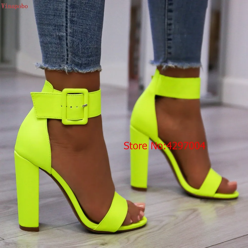 sandaly-na-slupku-neon-yellow-adelia-