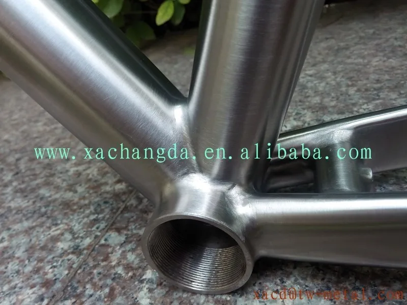 Discount titanium & carbon fiber mtb bike frame titanium montain bicycle frame Titanium weldless bike frameChinese titanium road bike fra 6 Discount titanium & carbon fiber mtb bike frame titanium montain bicycle frame Titanium weldless bike frameChinese titanium road bike fra 6
