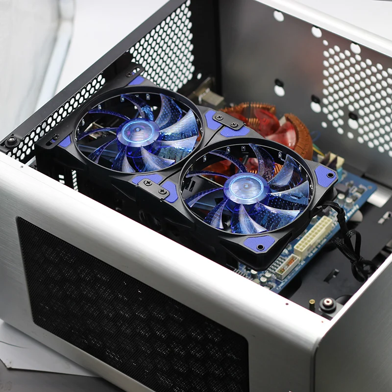 Кулер снизу. Cougar Cooler 1202512ms. Zalman кулер старый 120. Deepcool охлаждение процессора 2 вентилятора. Водяное охлаждение для ПК Cooler Master.