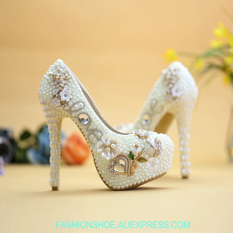 

Women Pumps White Pearl Shoes For Wedding Dress Crystal Flower Luxury Design Bride Party 14cm High Heels TV Model Showing