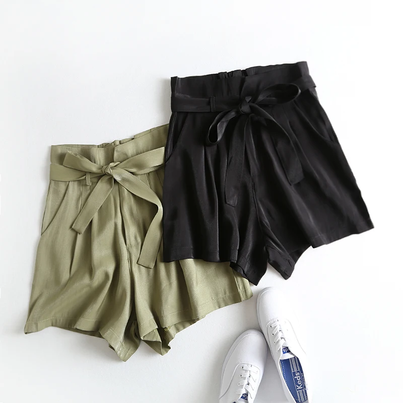 

Bow tie with flowers, waist, high waist, temperament, thin and bright silk, smooth texture, casual wide leg shorts, female summe