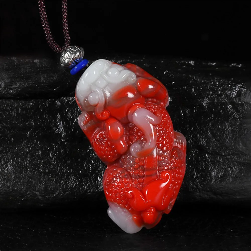 

New Design Natural Golden Silk Chicken Blood Stone Hand Carved Colorized Lucky Pixiu Pendant Necklace for Men or Women Dropship