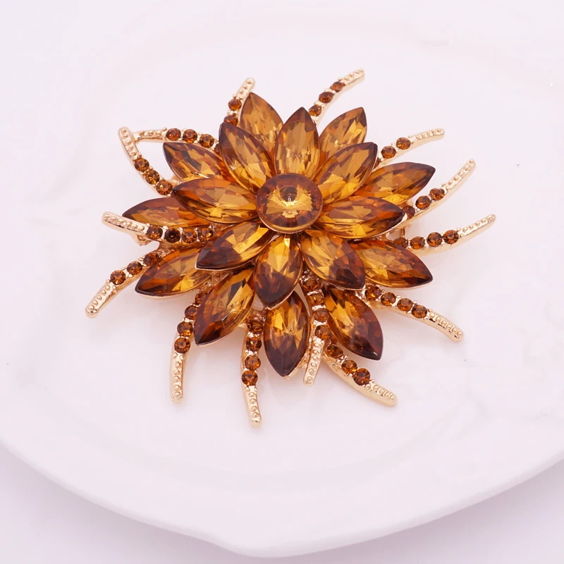  Austrian Crystal Brooch Pins For Women Top Quality Flower Broches Jewelry Fashion Wedding Party Inv