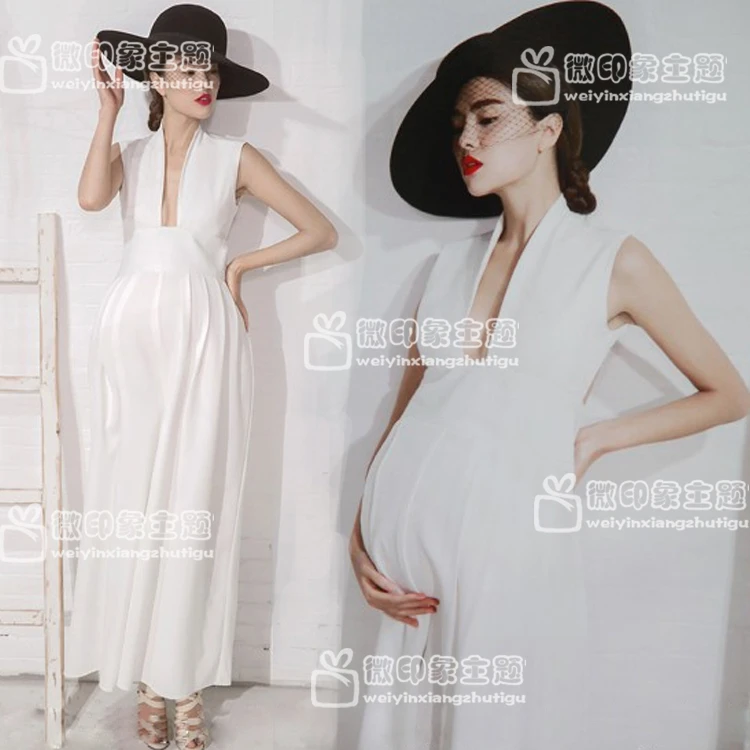 Low cut maternity dress Clearance