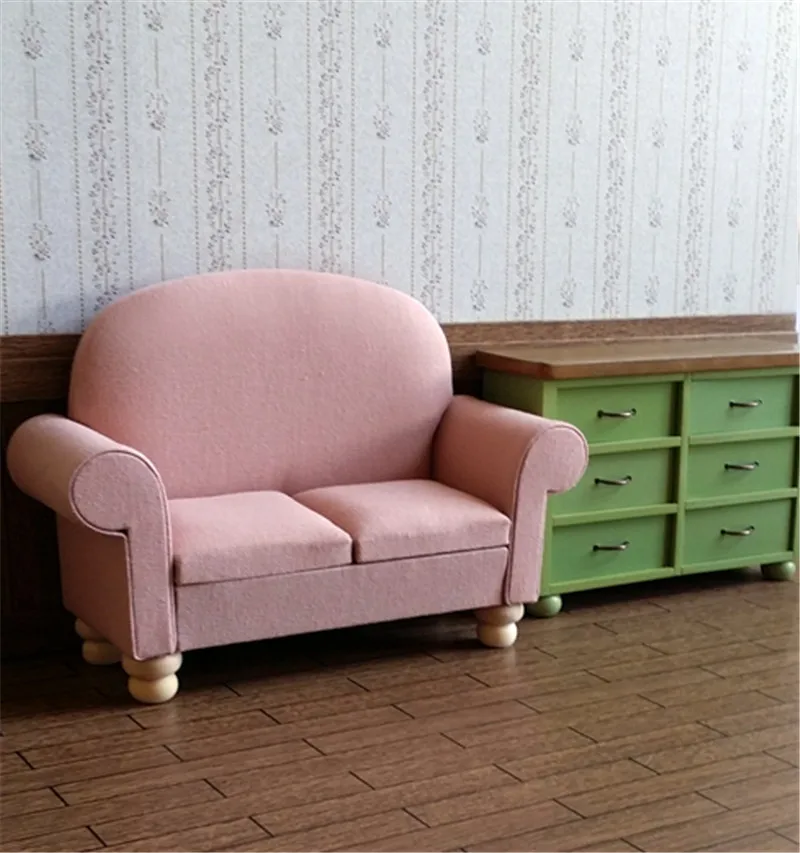 dollhouse sofa (1)