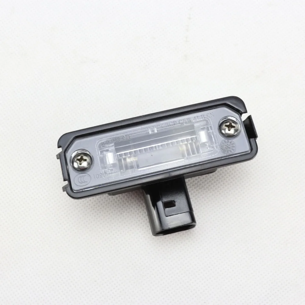 OEM License Plate Light lamp fit for VW Jetta MK4 Golf MK4 Passat B6