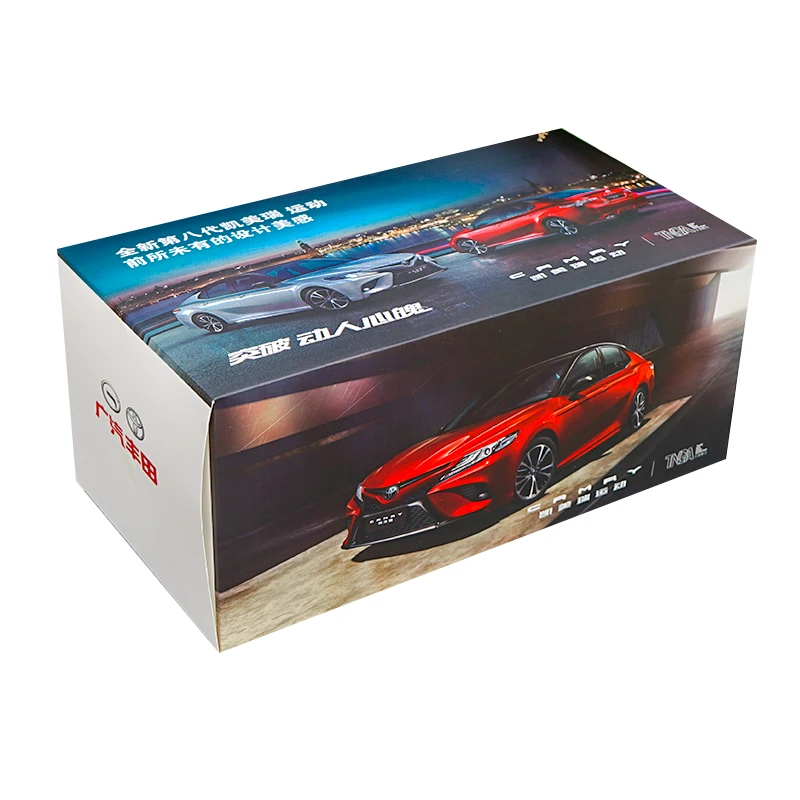 Модель автомобиля Toyota Camry 1/18 Sport 8 поколения с черным верхом коллекция подарков