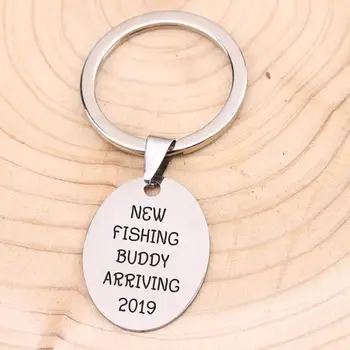 

Pregnancy Announcement Key Chain New Fashion Buddy Arriving Hand Engraved New Dad Gift First Father's Day Jewelry Women