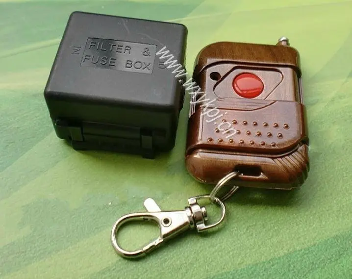 

Free Shipping 12V 10A 1 CH Receiver &Transmitter RF Wireless Garage Door Remote Control switch system Mini volume 200M
