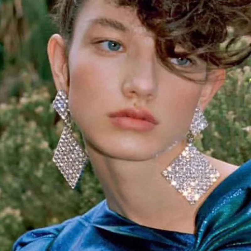 

Junlea Fancy Luxury Sparkly Beads Crystal Drop Earring High quality Square Statement Dangle Earrings for Women Jewelry Accessory