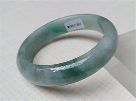

NEW AUTHENTICATION LEVEL NATURAL JADEITE EMERALD GREEN JADE BRACELET 57.5MM a 5.19